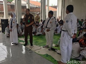 Ini Cara Jaksa di Pasuruan Memberi Pendidikan Hukum ke Pelajar