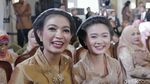 Berbeskap, Jan Ethes Cucu Jokowi Tampil Menggemaskan di Vlog Kaesang