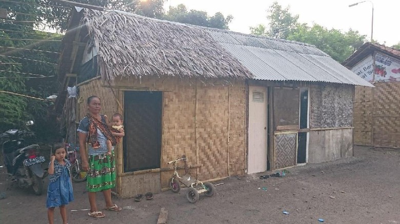 Lara Warga Kampung Gubuk di Banten yang Tak Pernah 