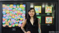 Nama Hana Madness terbilang baru di ranah seni. Namun, doodle-doodle ciptaan perempuan yang mengalami gangguan bipolar itu dikenal ke penjuru kota di Tanah Air.  Foto: Tia Agnes/ detikHOT