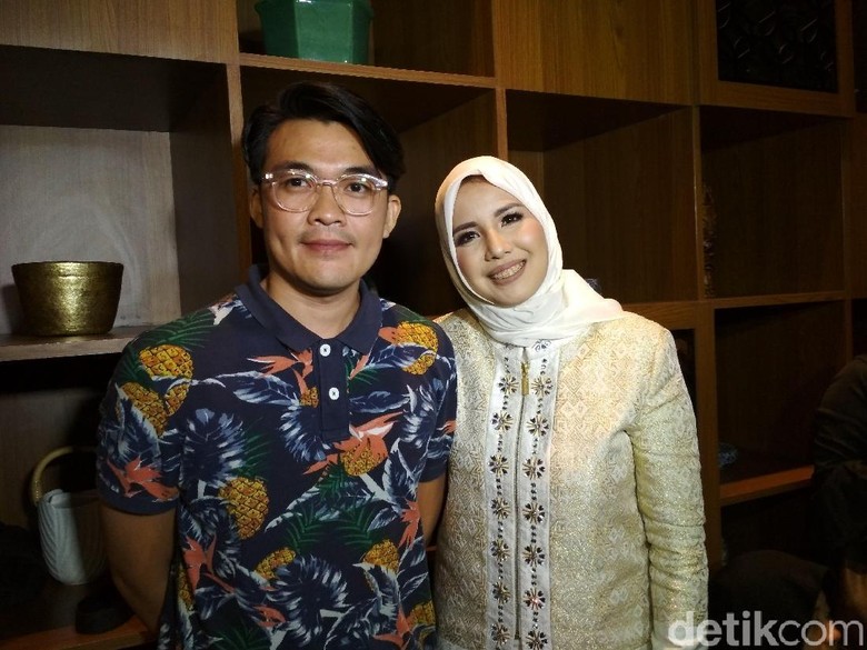 Jangan Iri! Hamil Anak Kedua, Tya Ariestya Dapat Mobil Mewah Jangan Iri! Hamil Anak Kedua, Tya Ariestya Dapat Mobil Mewah