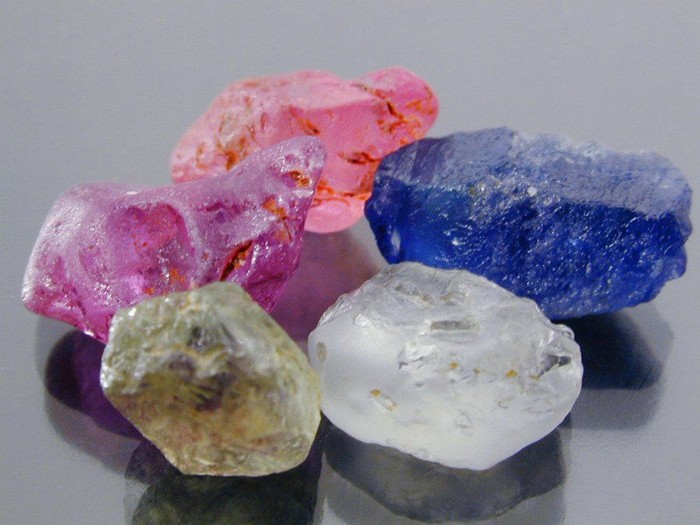 Ilustrasi Safir (gemsociety.org)