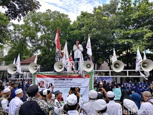 Orasi di Depan Massa, Kiwil: Ayahanda Buni Yani Menyatukan Kita