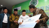 Hal ini juga untuk mendukung kemajuan perekonomian umumnya dan industri keuangan syariah khususnya.