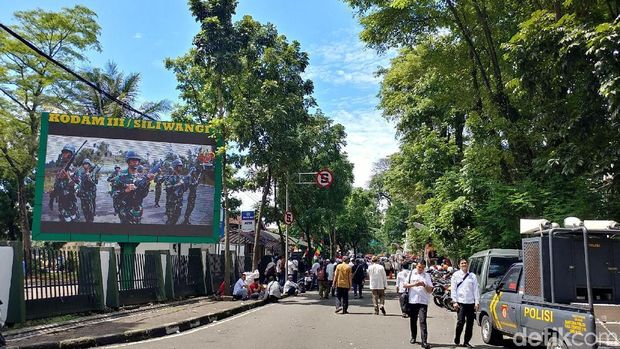 Ada Sertijab Pangdam Siliwangi, Massa Pendukung Buni Yani Setop Orasi