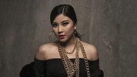 Zivanna juga melakukan sesi pemotretan dengan gaya glamour. Foto: Istimewa