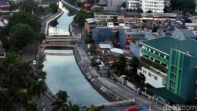 Foto: Dari Atas, Kali Grogol Kini Sedap Dipandang