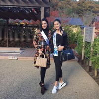 Walau bergaya sporty, Kevin Lilliana tidak kehilangan pesonanya. (Foto: Instagram/Kevin Lilliana)