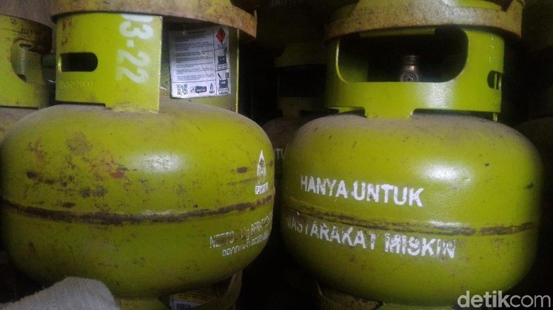 Sudah Sepekan Elpiji 3 Kg di Pantura Langka Sudah Sepekan Elpiji 3 Kg di Pantura Langka