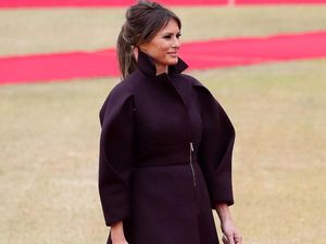 Foto: Melihat Penampilan Melania Trump di Asia dengan Total Rp 500 Jutaan