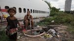 Foto: Orang-orang yang Tinggal di Kuburan Pesawat