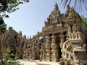 Butuh 33 Tahun Bangun Istana kerikil Ini