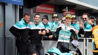 Pebalap Spanyol berusia 20 tahun ini mengunci titel juara dunianya pada balapan di Sirkuit Phillip Island. (Mirco Lazzari gp/Getty Images)