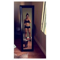 Wanita Ini Tetap Cinta Tubuhnya Meski Diejek Barbie King Kong dan Kaki Gajah