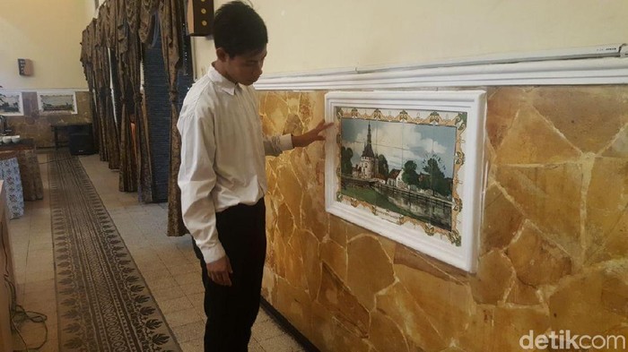 Lukisan Keramik Asli Belanda