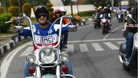 Tora yang hobi mengoleksi motor juga lebih suka membelanjakan uang lebihnya untuk membeli keperluan sepeda motornya. Foto: Instagram @t_orasudi_ro