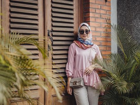 Hijab Scarf Bermotif Menjamur, Akankah Masih Tren di 2018?