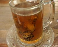Waroeng Keroepoek : Menikmati Wedang Begaya Kekinian di 'Cafedangan'