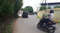 Buntut dari kasus ini, 4 orang warga ditangkap polisi. Para pelaku itu diduga yang menjadi dalang penggerebekan. Keempat pelaku yang diamankan masing-masing berinisial G (41), T (44), A (37) dan N. Mereka diduga ikut menelanjangi dan menganiaya korban.   