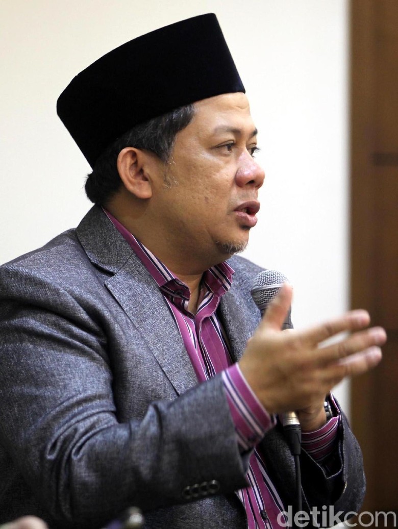 Anies Dicegah Paspampres Dampingi Jokowi, Fahri Bandingkan dengan Ahok Anies Dicegah Paspampres Dampingi Jokowi, Fahri Bandingkan dengan Ahok