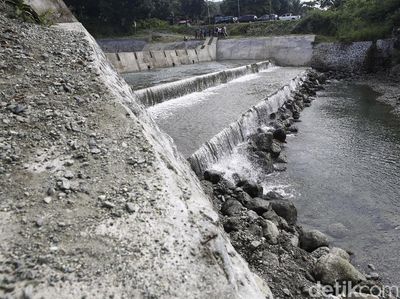 Melihat Dam Pengendali Sedimen Danau Sentani