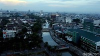 Salah satunya Kali Grogol, Jakarta Barat, Selasa (14/11/2017), yang terlihat dari atas sangat bersih dan bagus.
