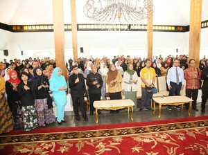 Ini Semangat Manusia Kuat Ala Tenaga Kesehatan Banyuwangi
