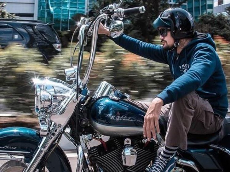 Tora Sudiro Klepek-klepek dengan Suara Harley