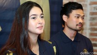 Tanpa makeup tebal, aura kecantikan Nabila Syakieb sudah terpancar. Pool/Ismail/detikFoto.