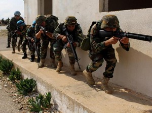 Terkena Rekoset Tank Israel, Prajurit TNI di UNIFIL Lebanon Terluka