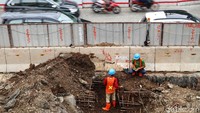 Pembangunan underpass ini untuk mengatasi kemacetan di kawasan Mampang.