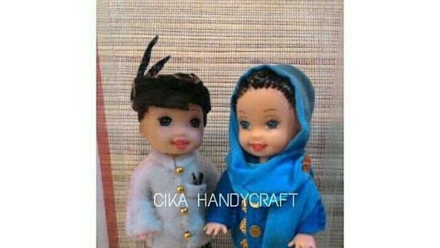 Bikin Boneka  Berbusana Adat  Perempuan Ini Raup Omzet 15 