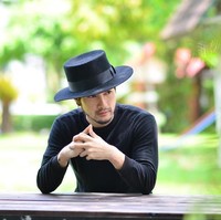 Setelah perubahan fisik Ken ini viral, sang mantan kekasihnya ini menjalin hubungan kembali dengan Ken. Namun, karena sangat sakit hati dengannya Ken pun menolak menjalin asmara lagi. Saya tidak akan pernah melupakan apa yang ia katakan kepada saya, saya tidak bisa melupakannya!, kata Ken. Foto: Instagram