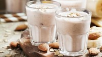 Penyebab lain sakit perut di pagi hari adalah pencernaan yang tidak baik. Cara yang baik untuk merevitalisasi sistem ini dengan mengonsumsi yogurt yang bikin pencernaan lancar dan nutrisi pun terasup dengan baik. Foto: Thinkstock