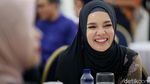 Wah, Manisnya Dewi Sandra Bikin Hati Adem
