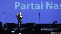 Presiden Jokowi memuji manuver yang dilakukan NasDem. Menurutnya, manuver NasDem begitu cepat.