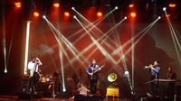 Namun Is berjanji akan meneruskan tanggung jawabnya bersama Payung Teduh setidaknya hingga akhir tahun. Foto: dok. Liztomania
