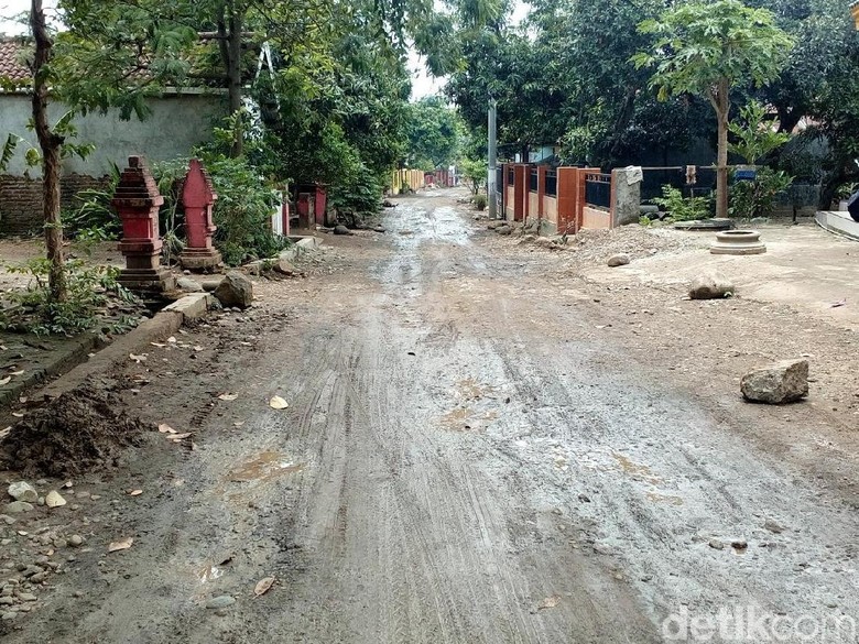 Jalan Desa di Mojokerto Rusak, Ini Kata Anggota Dewan Jalan Desa di Mojokerto Rusak, Ini Kata Anggota Dewan