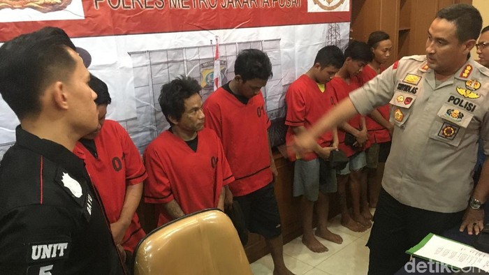 Polisi Tangkap 2 Kelompok Jambret Sadis di Senen, 1 Orang Didor