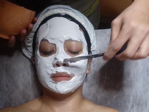 Kulit Lebih Halus & Lembab Setelah Facial Mutiara di Miracle Clinic