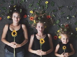 Bikin Foto Kompakan Bisa Jadi Cara Asyik Bonding dengan Anak Lho