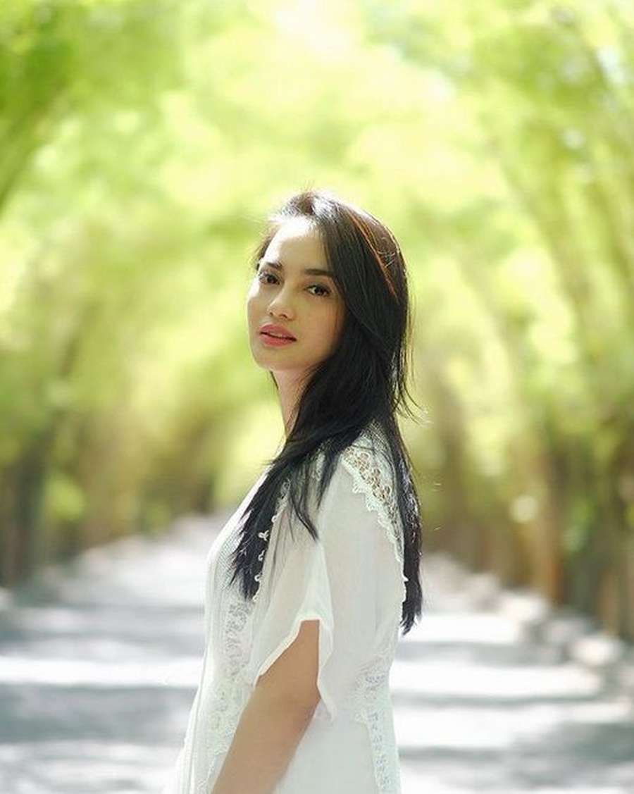 Sama-sama Cantik, Ini Potret Kompaknya Rini dan Ririn Ekawati