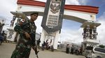 Melihat Aktivitas Pengunjung di PLBN Skouw