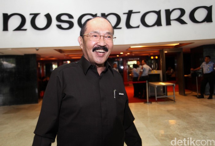 Dicegah KPK, Fredrich Yunadi Batal Pergi ke Kanada