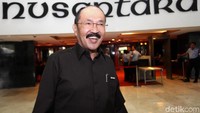 Sekarang Fredrich tengah dalam proses pengecekan Nomor Pokok Wajib Pajak (NPWP).