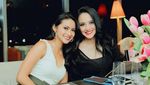 Sama-sama Cantik, Ini Potret Kompaknya Rini dan Ririn Ekawati