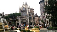 Dalam situs resmi Sun World Ba Na Hills, ada resor-resor yang merupakan warisan dari kolonial Prancis dari tahun 1919 (Danu Damarjati/detikTravel)
