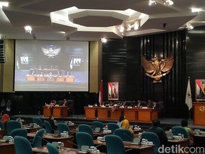 Wagub DKI Pengganti Sandiaga Tergantung Voting DPRD