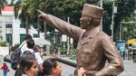 Wow! Banyak Patung Soekarno di Kota Tua