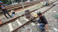 Proyek penambahan jalur double double track Manggarai-Cikarang sudah sampai di Stasiun Buaran.